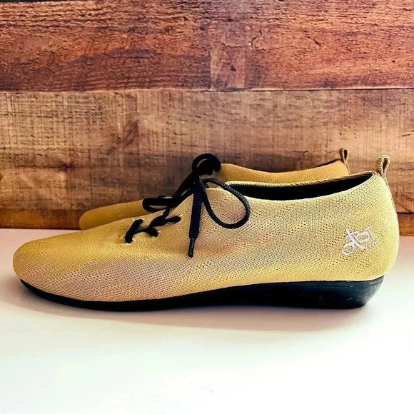 OTBT Wilna Sneaker - Picture 3 of 7